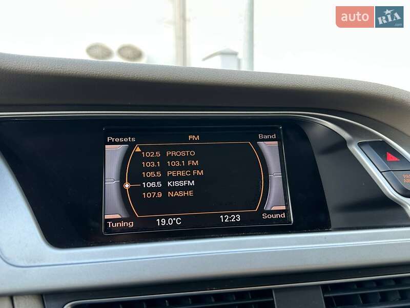 Седан Audi A4 2011 в Киеве