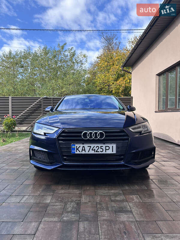Седан Audi A4 2019 в Києві