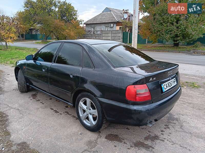 Седан Audi A4 1997 в Черкассах