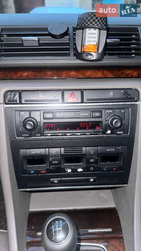 Седан Audi A4 2002 в Житомирі