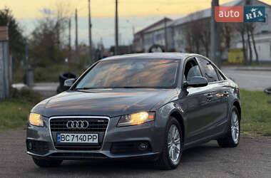Седан Audi A4 2011 в Ивано-Франковске