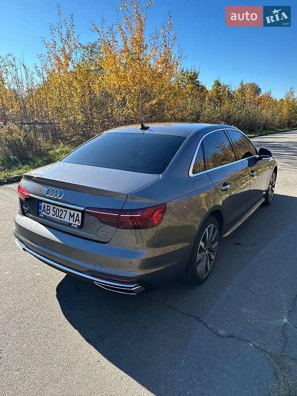 Седан Audi A4 2020 в Виннице
