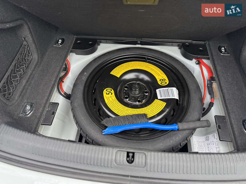 Седан Audi A4 2017 в Львове фото 27 Седан Audi A4 2017 в Львове