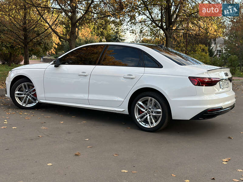 Седан Audi A4 2019 в Києві