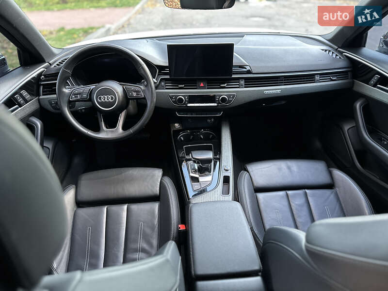 Седан Audi A4 2019 в Києві