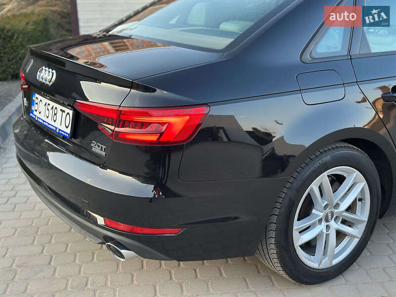 Седан Audi A4 2017 в Львові