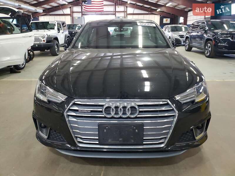 Седан Audi A4 2018 в Киеве