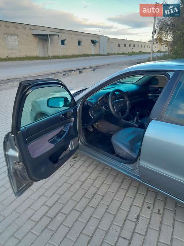 Седан Audi A4 1996 в Вінниці