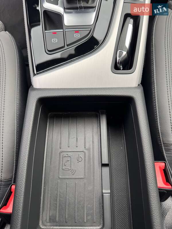 Седан Audi A4 2023 в Києві фото 43 Седан Audi A4 2023 в Києві