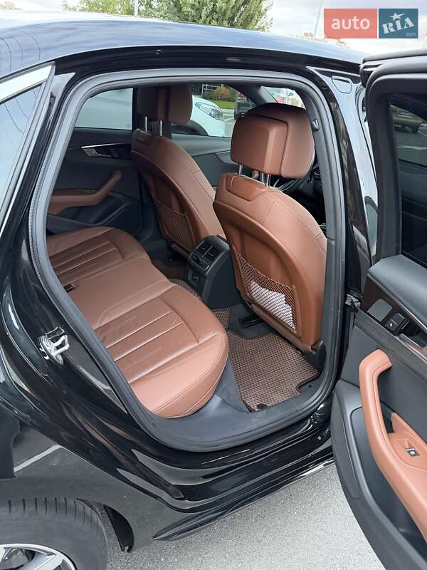 Седан Audi A4 2020 в Киеве