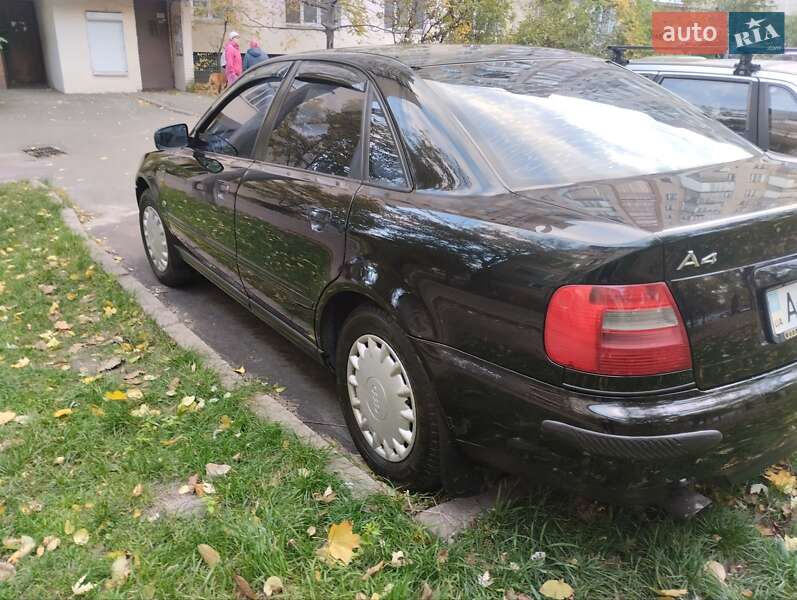 Седан Audi A4 1997 в Києві