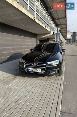 Седан Audi A4 2017 в Львові