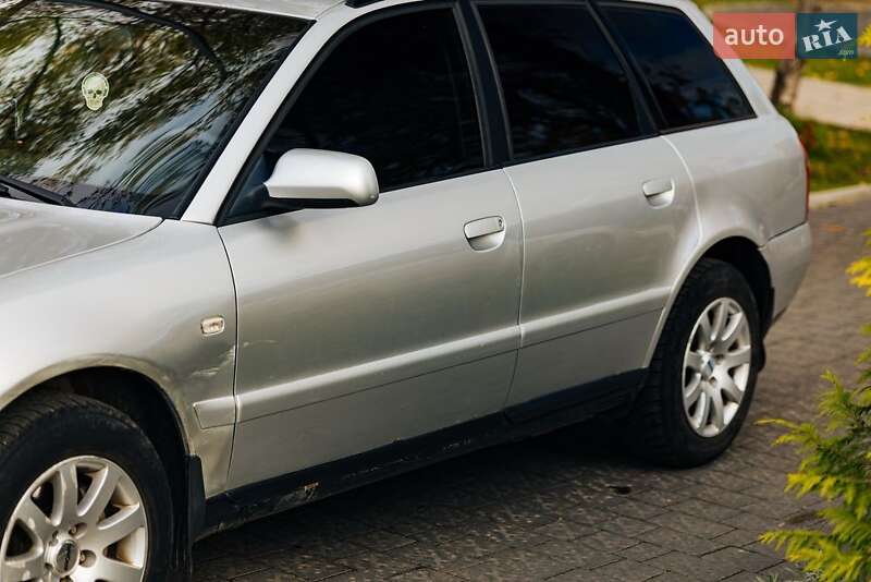 Універсал Audi A4 2001 в Львові