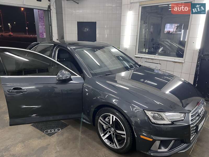 Audi A4 2019 Audi A4 2019