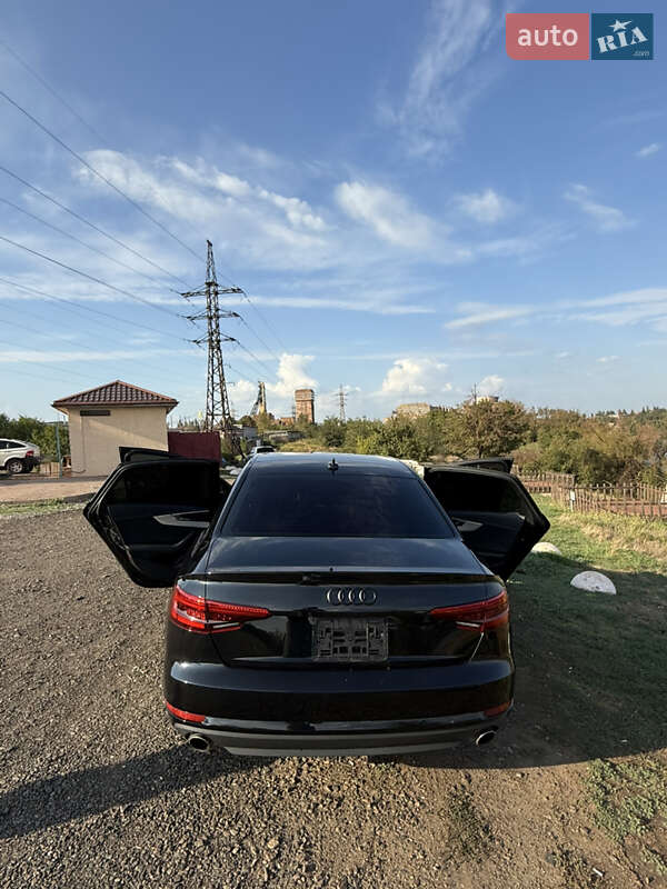 Седан Audi A4 2017 в Кривому Розі