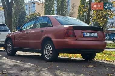 Седан Audi A4 1995 в Одесі