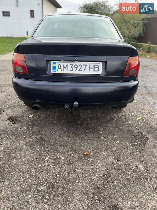 Седан Audi A4 1995 в Бердичеве