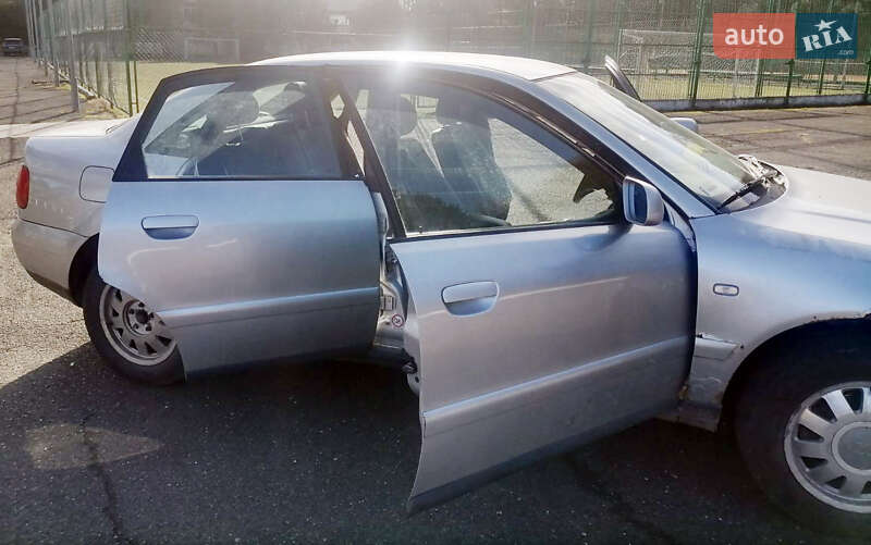 Седан Audi A4 1999 в Бурштині фото 17 Седан Audi A4 1999 в Бурштині