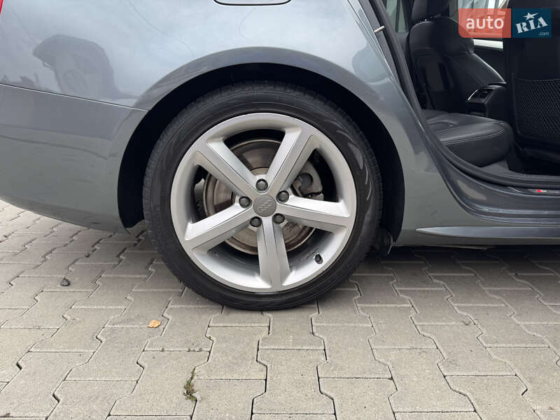 Седан Audi A4 2011 в Мукачевому