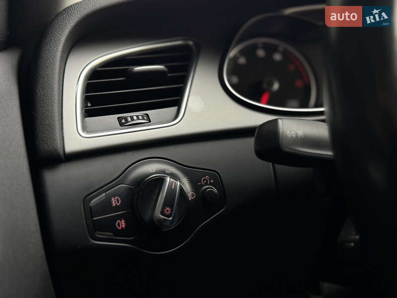 Седан Audi A4 2014 в Києві