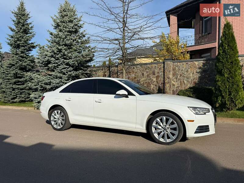 Седан Audi A4 2017 в Києві