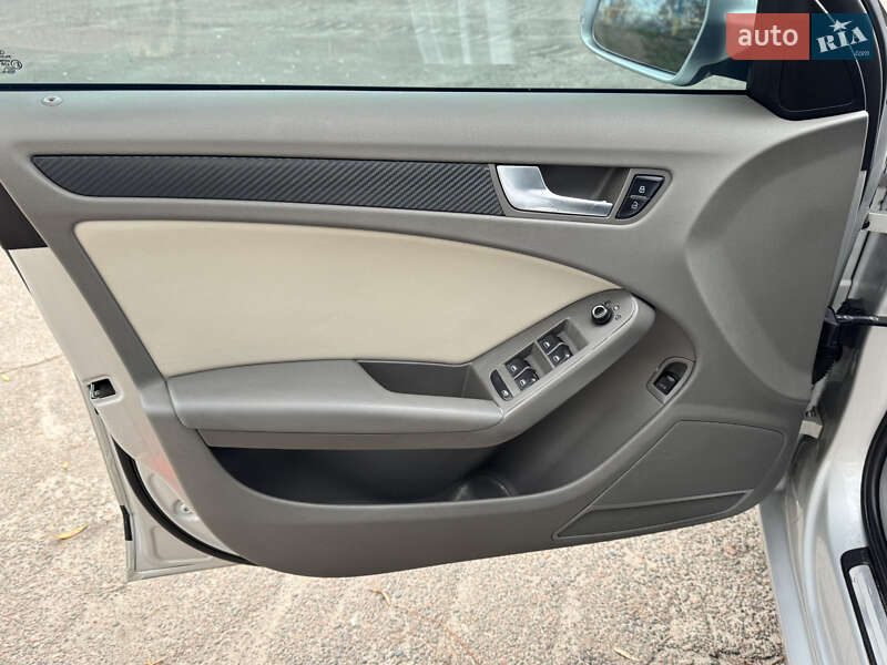 Седан Audi A4 2009 в Прилуках