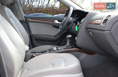 Седан Audi A4 2013 в Луцьку