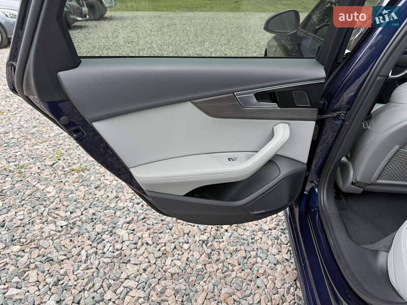 Седан Audi A4 2021 в Києві