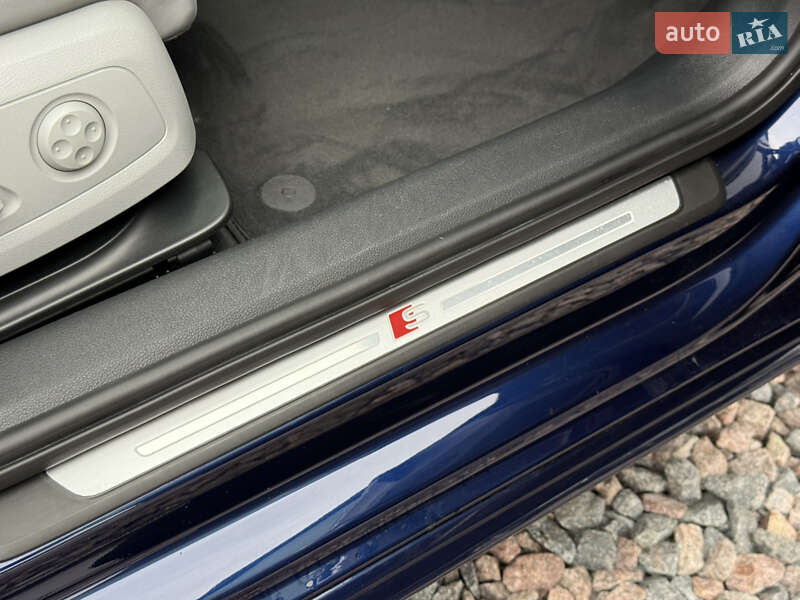 Седан Audi A4 2021 в Києві