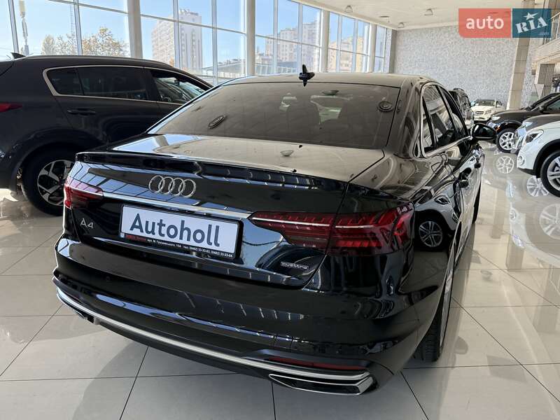 Седан Audi A4 2023 в Одессе