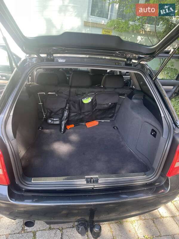 Універсал Audi A4 2000 в Києві