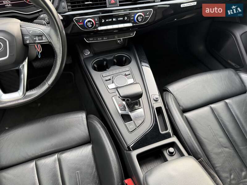 Седан Audi A4 2016 в Радивиліві