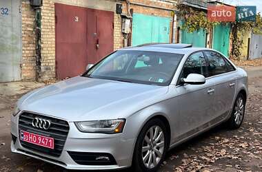 Седан Audi A4 2012 в Киеве