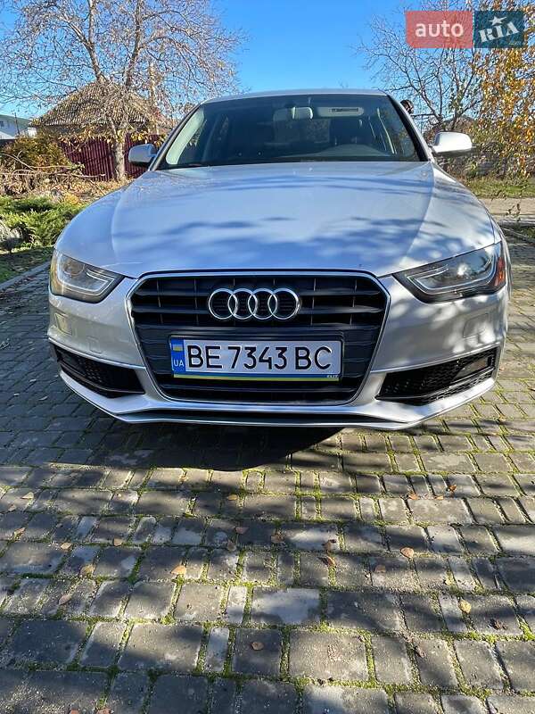 Седан Audi A4 2014 в Миколаєві