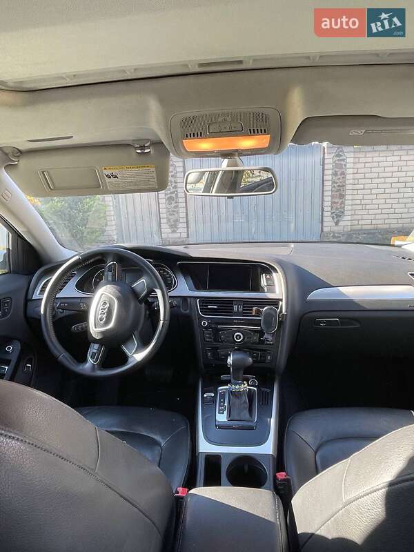 Седан Audi A4 2014 в Миколаєві