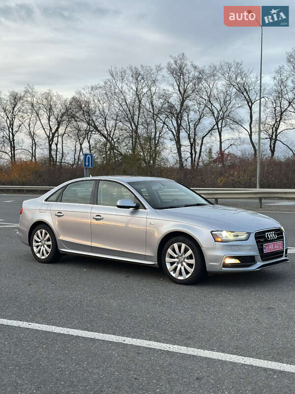 Седан Audi A4 2014 в Полтаве
