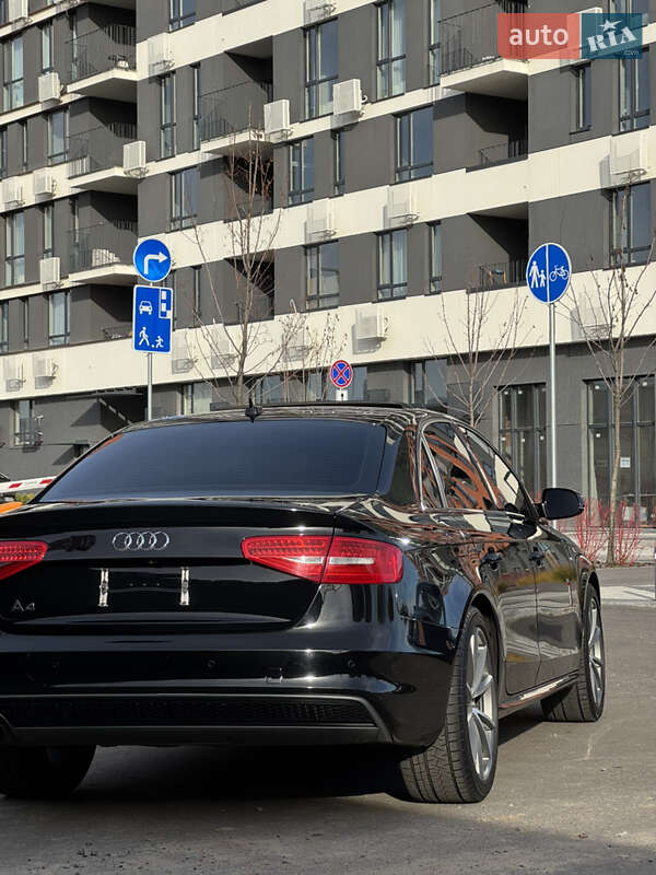 Седан Audi A4 2015 в Киеве