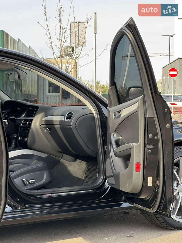 Седан Audi A4 2015 в Киеве