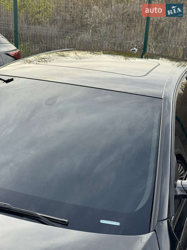 Седан Audi A4 2015 в Киеве