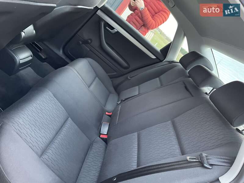 Седан Audi A4 2005 в Кам'янському