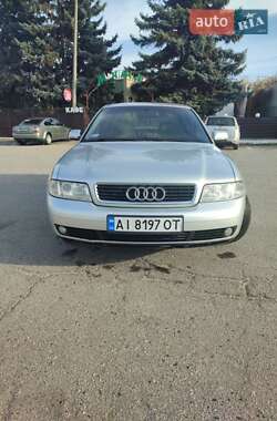 Седан Audi A4 2000 в Киеве