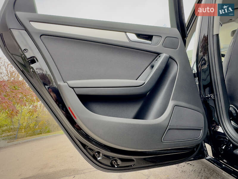 Универсал Audi A4 2011 в Смеле