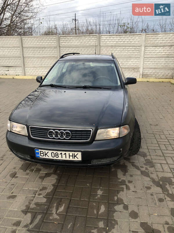 Универсал Audi A4 1997 в Ровно