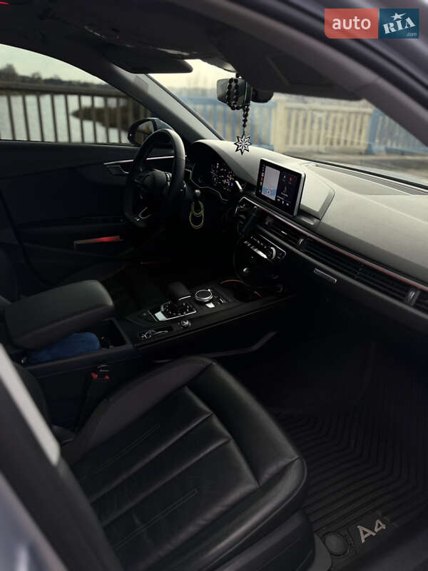 Седан Audi A4 2018 в Новомосковске