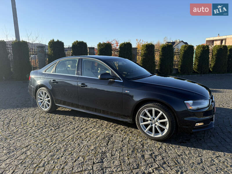 Седан Audi A4 2015 в Жовкве