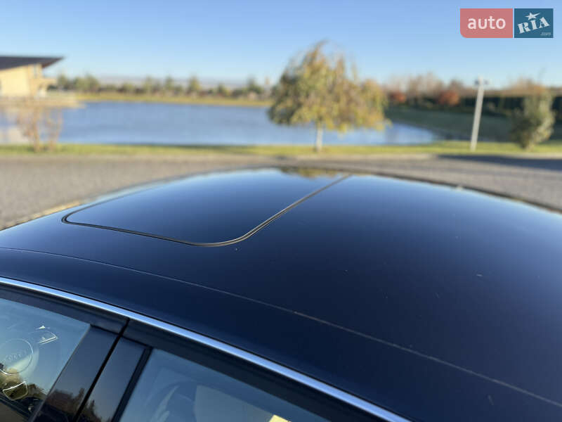 Седан Audi A4 2015 в Жовкве