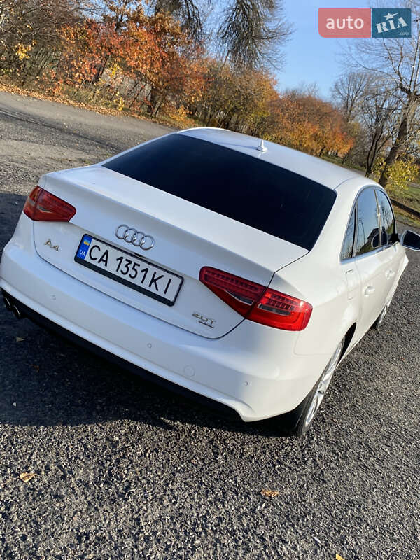 Седан Audi A4 2012 в Черкассах