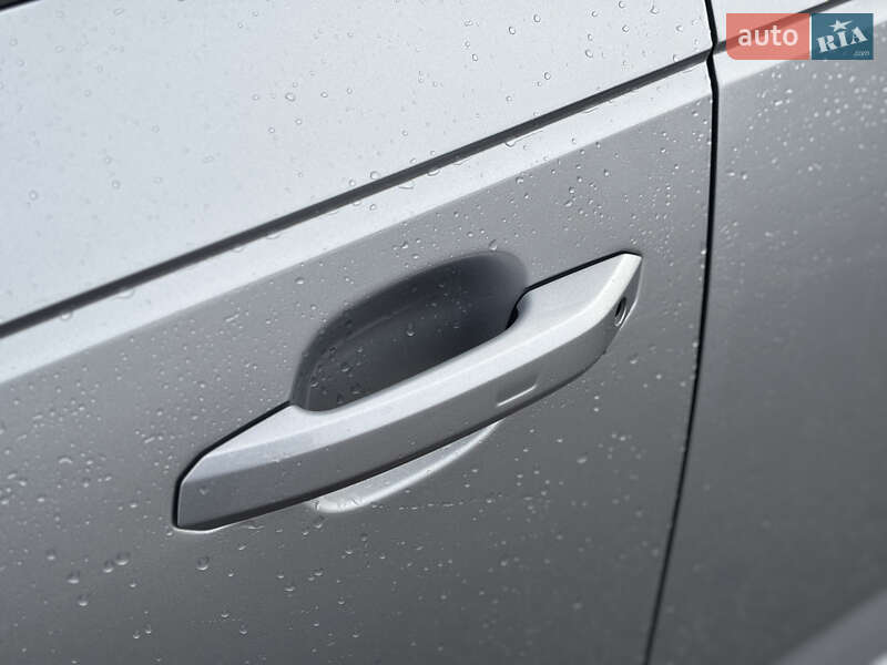 Седан Audi A4 2017 в Києві