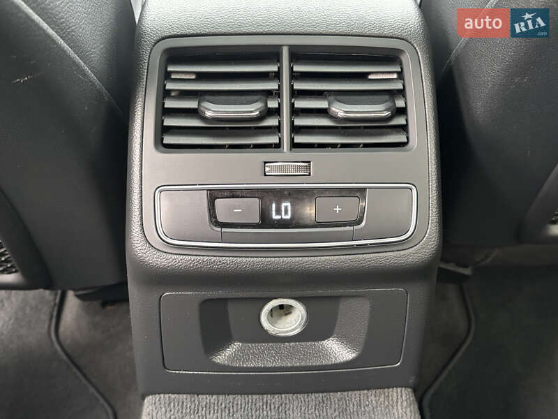 Седан Audi A4 2017 в Києві