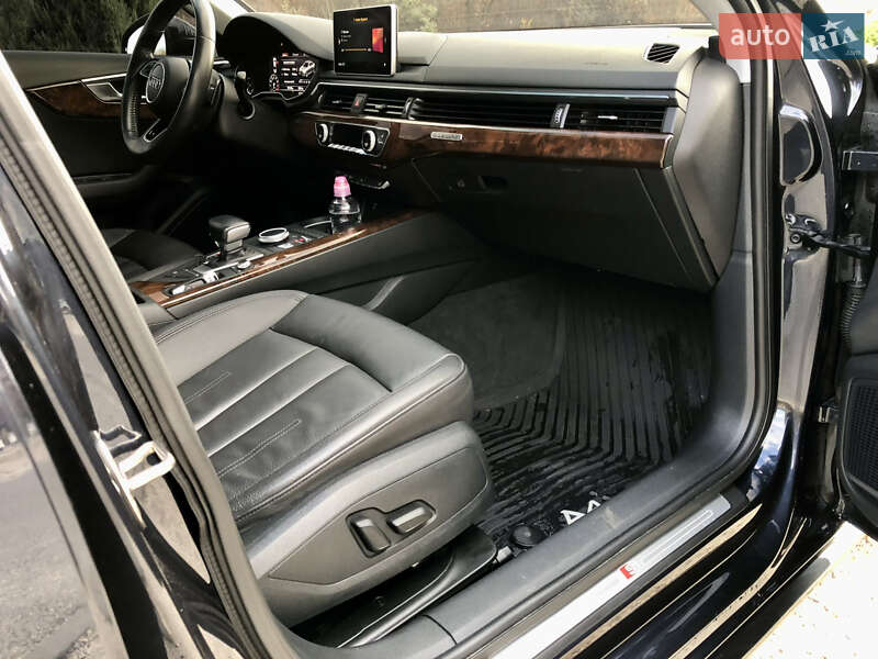 Седан Audi A4 2017 в Дніпрі